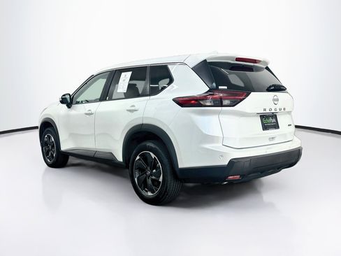 Used 2025 Nissan Rogue SV AWD/4WD image 5