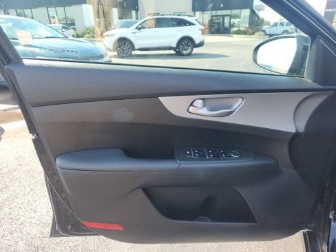 Used 2023 Kia Forte LXS FWD image 13
