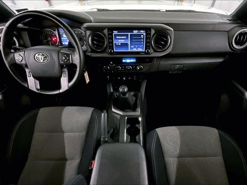 Used 2022 Toyota Tacoma TRD Off-Road image 14