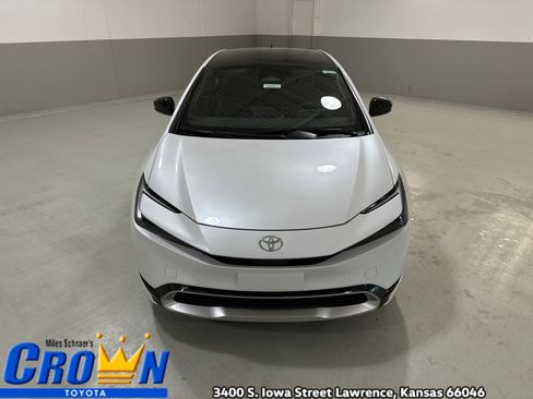 New 2026 Toyota Prius Plug-In Hybrid image 3