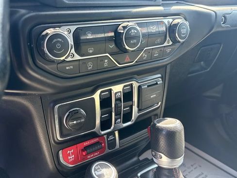Used 2021 Jeep Gladiator Mojave AWD/4WD image 19