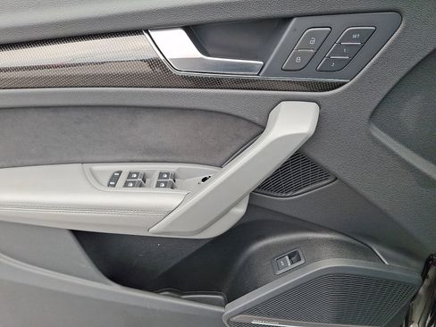 Used 2022 Audi SQ5 Premium Plus w/ Premium Plus Package image 13