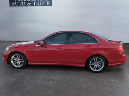 Used 2014 Mercedes-Benz C 250 Sedan image 2