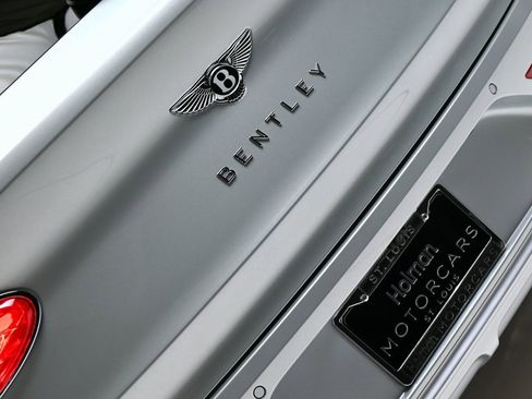 Certified 2025 Bentley Bentayga Extended Wheelbase image 35