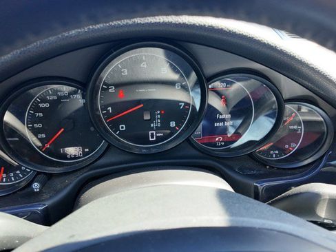 Used 2013 Porsche Panamera 4 image 11