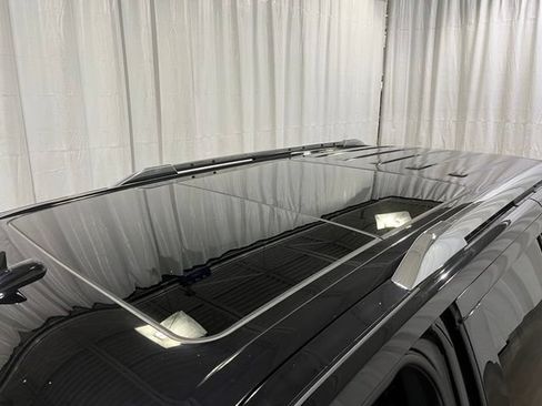 Used 2022 Ford Expedition Platinum AWD/4WD image 27