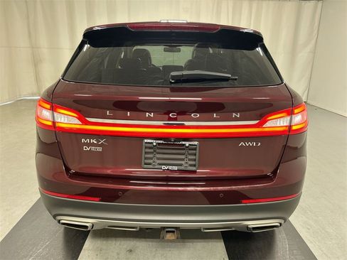 Used 2017 Lincoln MKX Reserve image 22