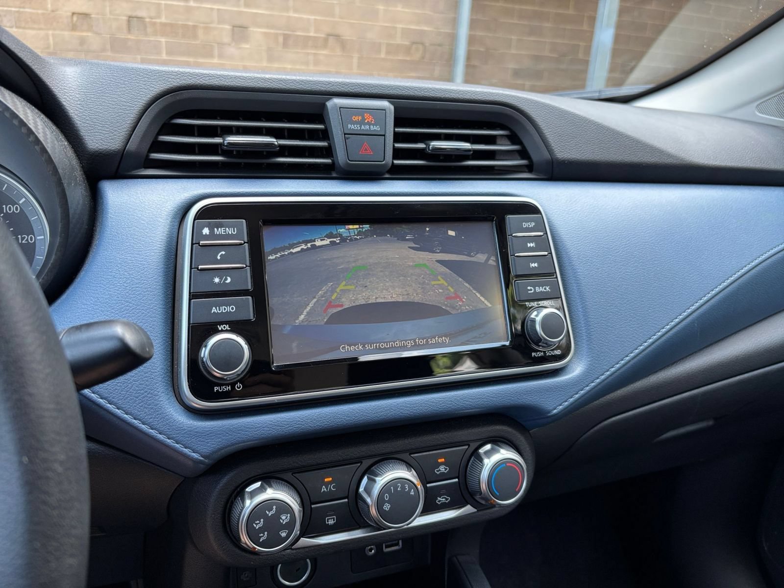 Used 2025 Nissan Versa SV FWD image 25