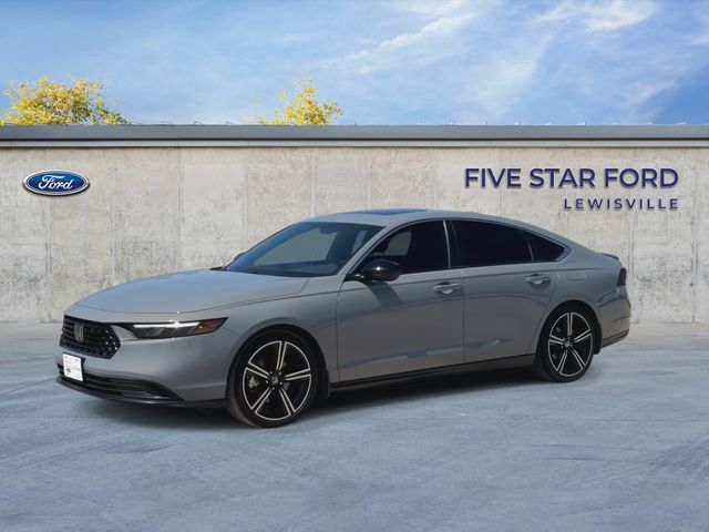 Used 2024 Honda Accord Sport image 4