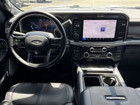 Used 2025 Ford F250 Platinum AWD/4WD image 24