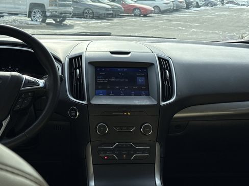 Used 2019 Ford Edge SEL w/ Equipment Group 201A image 29
