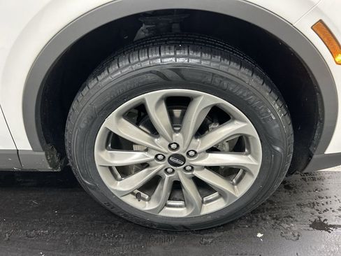 Used 2022 Lincoln Corsair AWD w/ Premium Package image 8