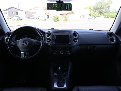 Used 2017 Volkswagen Tiguan Wolfsburg Edition AWD/4WD image 16