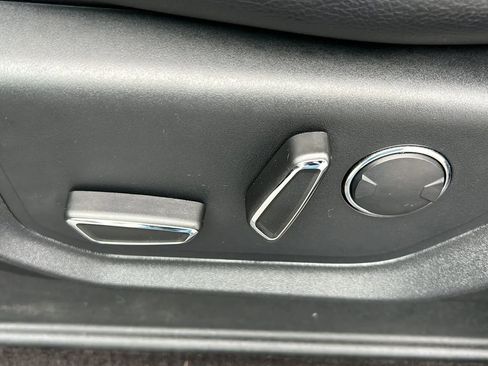 Used 2018 Ford F150 Lariat w/ Equipment Group 502A Luxury image 16