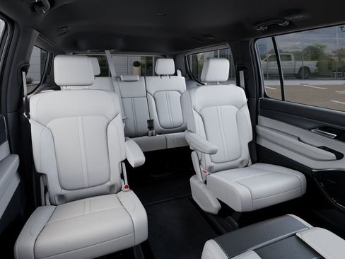 New 2026 Jeep Grand Wagoneer 4WD image 15