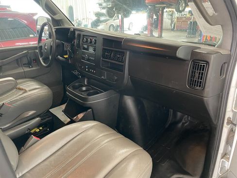Used 2023 GMC Savana 2500 w/ Driver Convenience Package RWD image 15