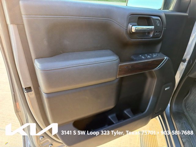 Used 2022 GMC Sierra 1500 SLT w/ SLT Premium Plus Package AWD/4WD image 16