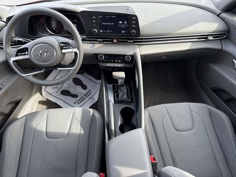 Certified 2023 Hyundai Elantra SEL image 16