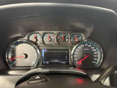 Used 2018 Chevrolet Silverado 1500 LT AWD/4WD image 23