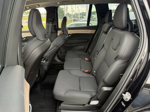 Used 2025 Volvo XC90 B6 Plus w/ Protection Package Premier AWD/4WD image 5