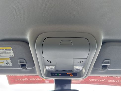 Used 2022 GMC Terrain SLE w/ Driver Convenience Package FWD image 25
