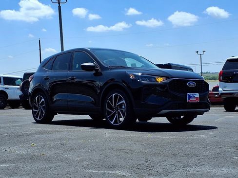 New 2025 Ford Escape Active w/ Cold Weather Package image 3