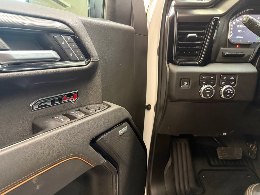 Used 2026 GMC Sierra 1500 AT4 w/ AT4 Premium Package AWD/4WD image 12