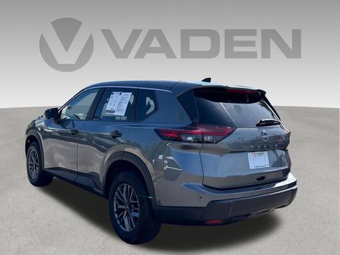 Used 2024 Nissan Rogue S FWD image 24