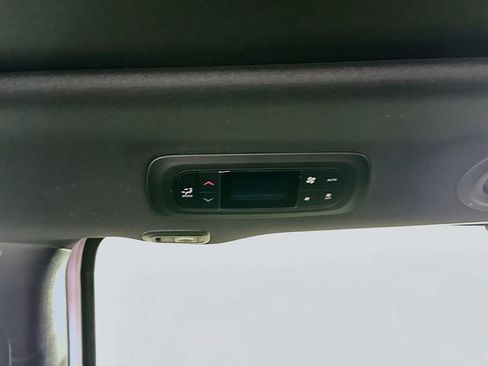 New 2026 Chrysler Pacifica Limited w/ S Appearance Package FWD image 33