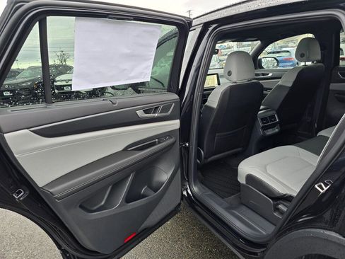 New 2026 Volkswagen Atlas Cross Sport SEL R-Line image 39