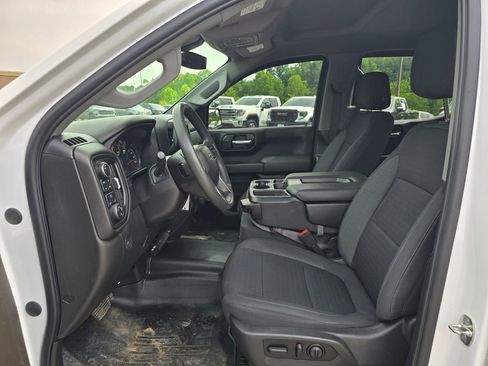 Certified 2022 Chevrolet Silverado 1500 Custom w/ Rally Edition AWD/4WD image 4