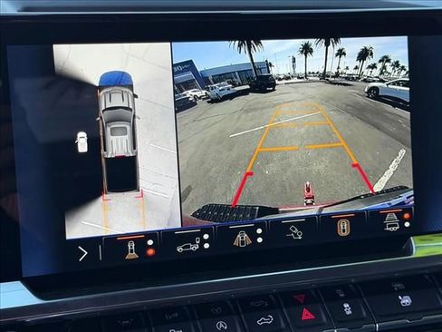 Used 2025 Chevrolet Silverado 1500 High Country image 22