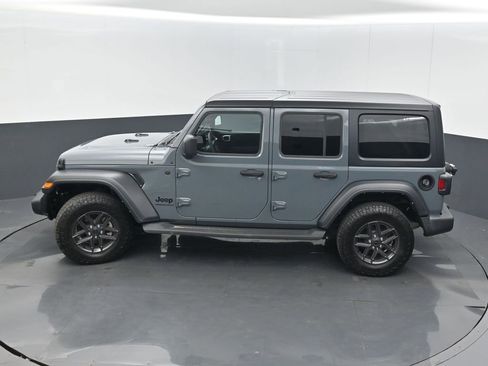 Used 2024 Jeep Wrangler Unlimited Sport AWD/4WD image 15