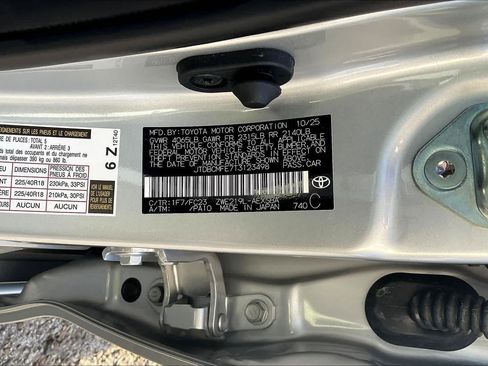 Used 2026 Toyota Corolla SE image 34