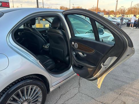 Used 2015 Mercedes-Benz C 300 4MATIC Sedan image 11