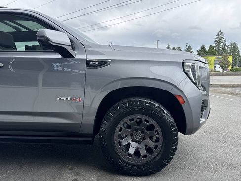 Used 2021 GMC Yukon AT4 w/ AT4 Premium Package AWD/4WD image 12