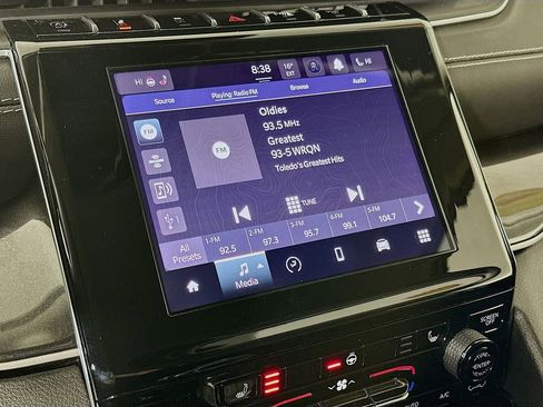 Certified 2022 Jeep Grand Cherokee Laredo w/ Luxury Tech Group I image 24