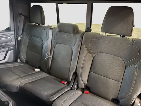 Used 2025 RAM 1500 Big Horn AWD/4WD image 8