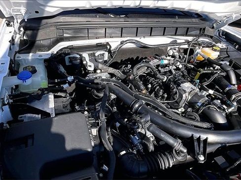 New 2025 Ford Bronco Badlands image 10