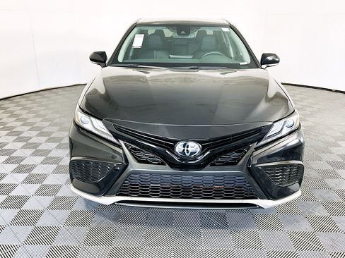 Used 2023 Toyota Camry XSE FWD image 8