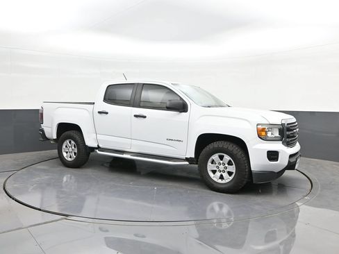Used 2020 GMC Canyon 2WD Crew Cab w/ Convenience Package image 17
