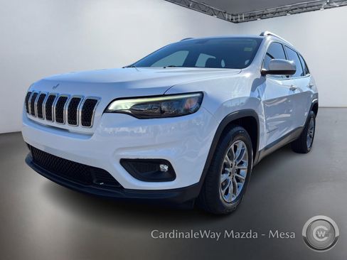 Used 2019 Jeep Cherokee Latitude Plus image 8