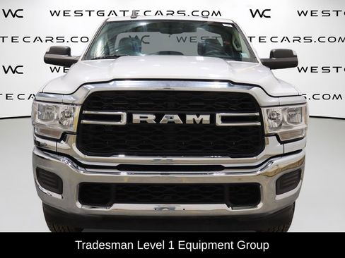 Used 2020 RAM 2500 Tradesman w/ Chrome Appearance Group image 4