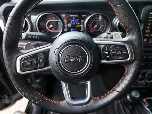 Used 2021 Jeep Wrangler Unlimited Rubicon w/ Xtreme Recon 35" Tire Package image 13