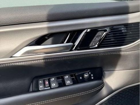New 2026 Jeep Grand Wagoneer L 4WD w/ Premium Group I image 14