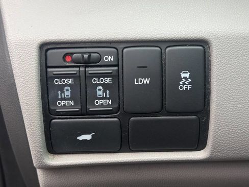 Used 2016 Honda Odyssey EX-L image 16