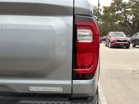 Used 2023 GMC Canyon Elevation w/ Convenience Package image 9