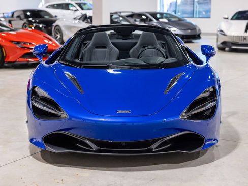 Used 2022 McLaren 720S Spider image 11
