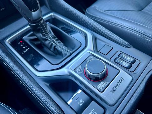 Used 2021 Subaru Forester Limited image 35