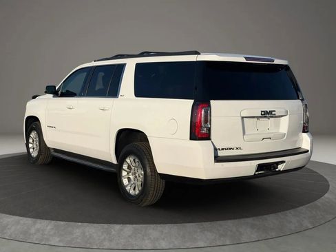 Used 2019 GMC Yukon XL SLT w/ Open Road Package image 4